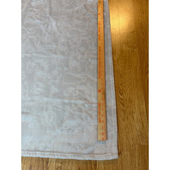 Plush Baby Blanket Embossed Animals Gray Oeko-Tex Certification Giraffe Hippo - Picture 7 of 9